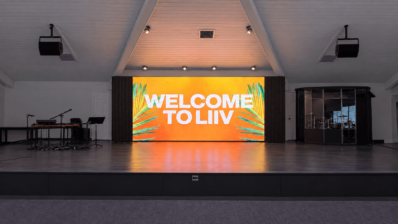 Peachtree Corners worship stage with the LIIV LED video wall
